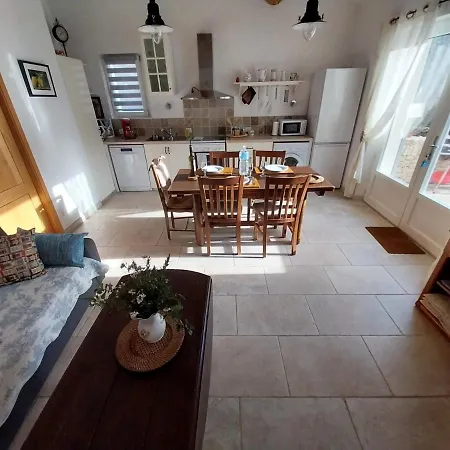 Gite Bienvenue Chez Nous Ménerbes Exterior foto